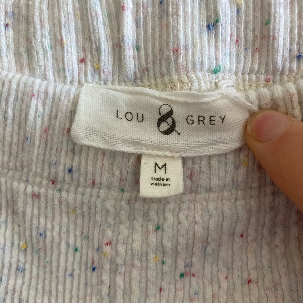 MIDI skirt with slit